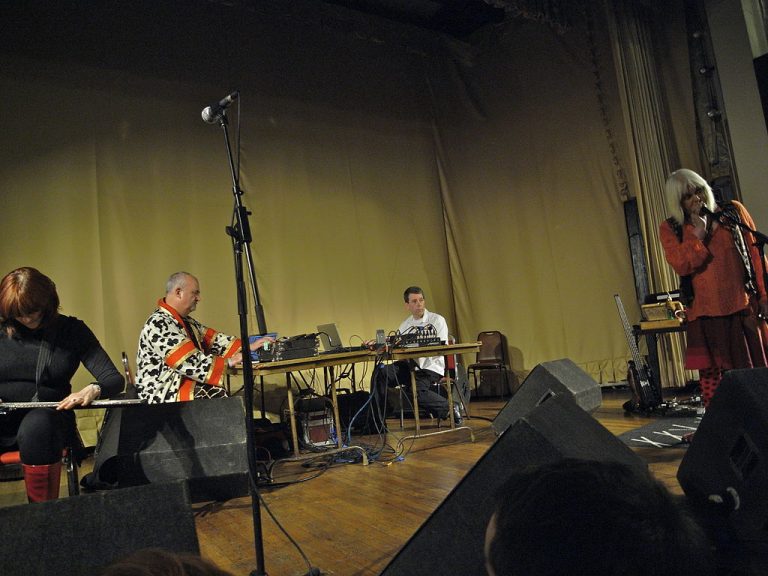 throbbing gristle live